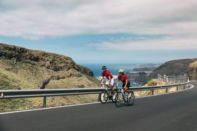 Two-Wheeled Travel: A Cyclist’s Guide to Seeing the World