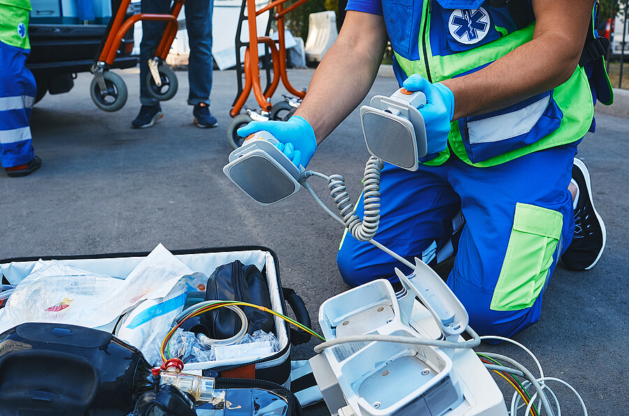 On Call 24/7: Meet The Flight Nurse Who Saves Lives Worldwide
